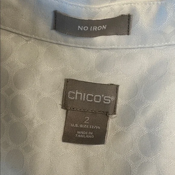 Chicos white no-iron button down, Size 2 (L) - Picture 4 of 7